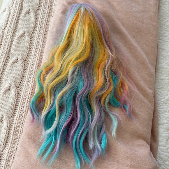Rainbow synthetic wig - Picture 3 of 4